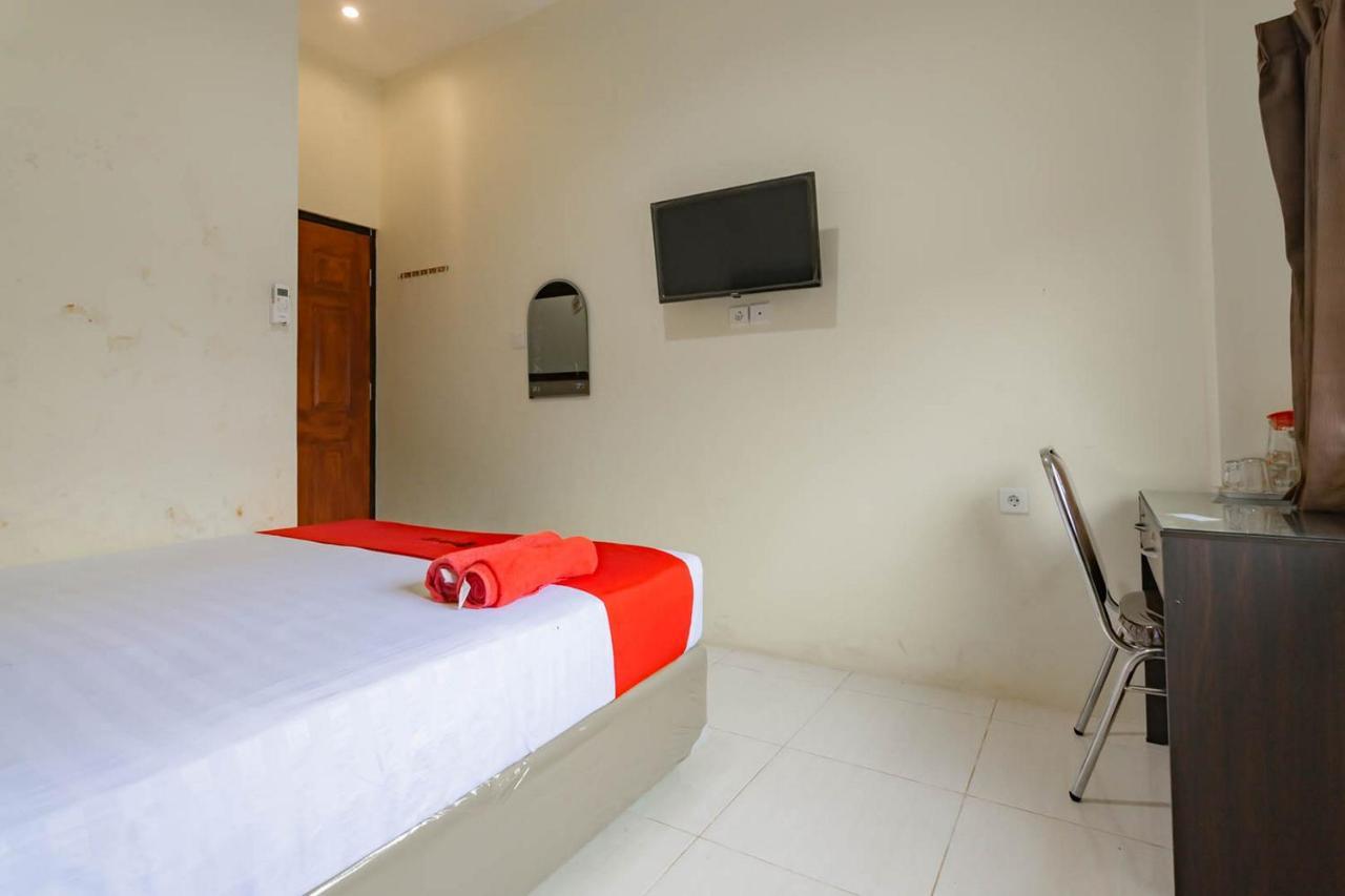 Reddoorz Near Arka Sepinggan Airport Balikpapan Hotel Exterior photo