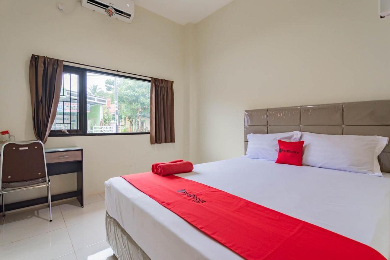 Reddoorz Near Arka Sepinggan Airport Balikpapan Hotel Exterior photo